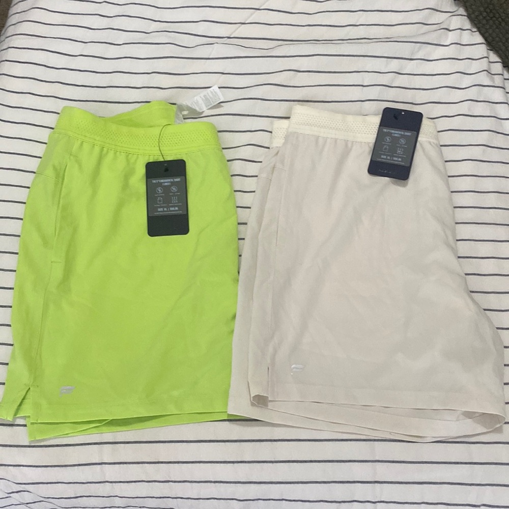 COPY - NWT! Fabletics 5’’ fundamental short (lined): JUST bone white